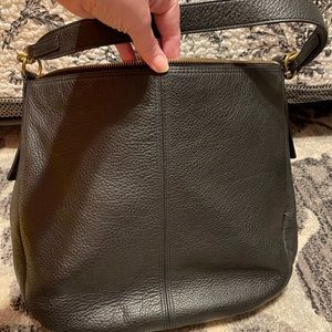 FOSSIL Women’s Jolie Black Leather Structured Hobo Bag without strap